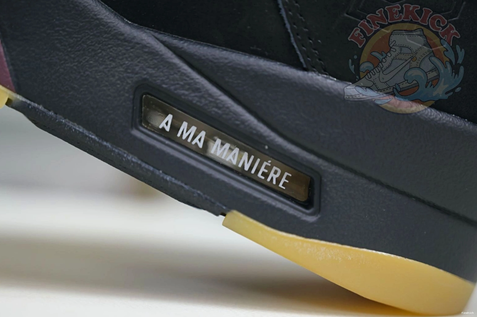 MA MANIÉRE x 5 A Air Jordan 0821